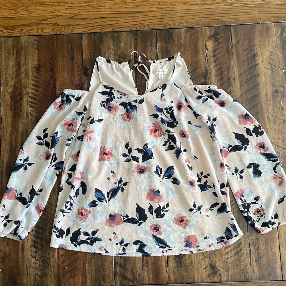 floral cold-shoulder top